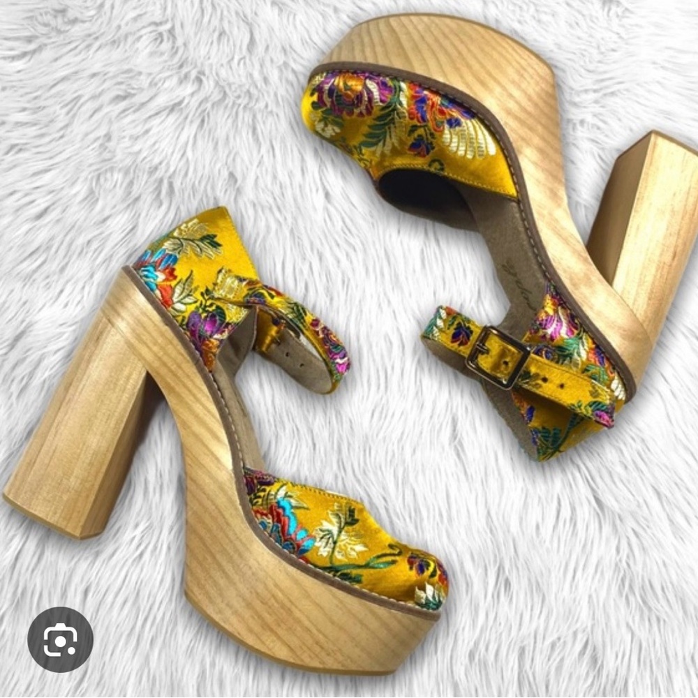 ISO Free People starlet embroidered platform Heels